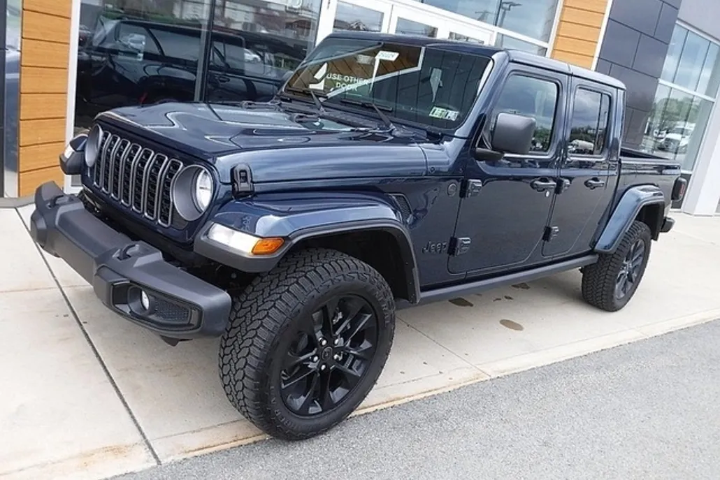 2025 Jeep Gladiator Sport photo 1