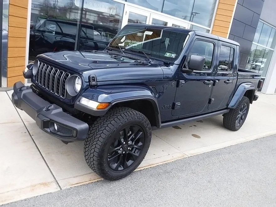 2025 Jeep Gladiator Sport photo 1