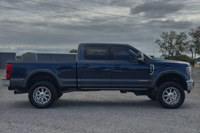 2018 Ford F-250 Lariat photo 1