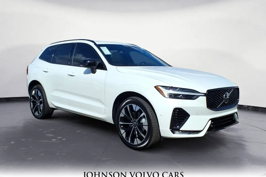 2026 Volvo XC60 B5 Plus photo 1