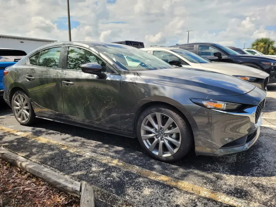 2023 Mazda Mazda3 2.5 Select photo 1
