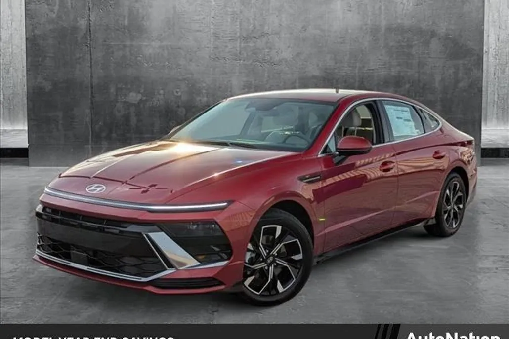 2024 Hyundai Sonata SEL photo 1