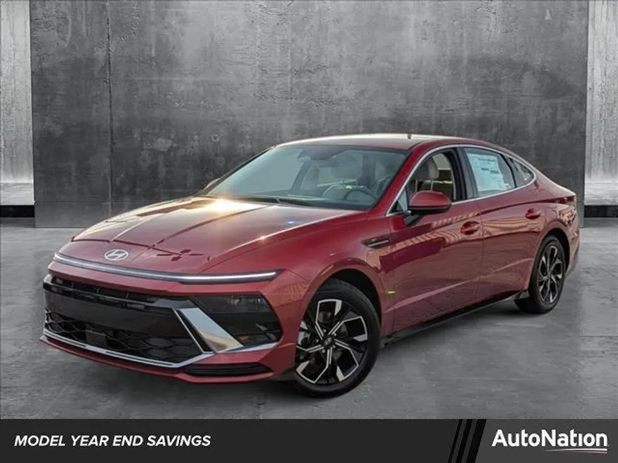 2024 Hyundai Sonata SEL photo 1