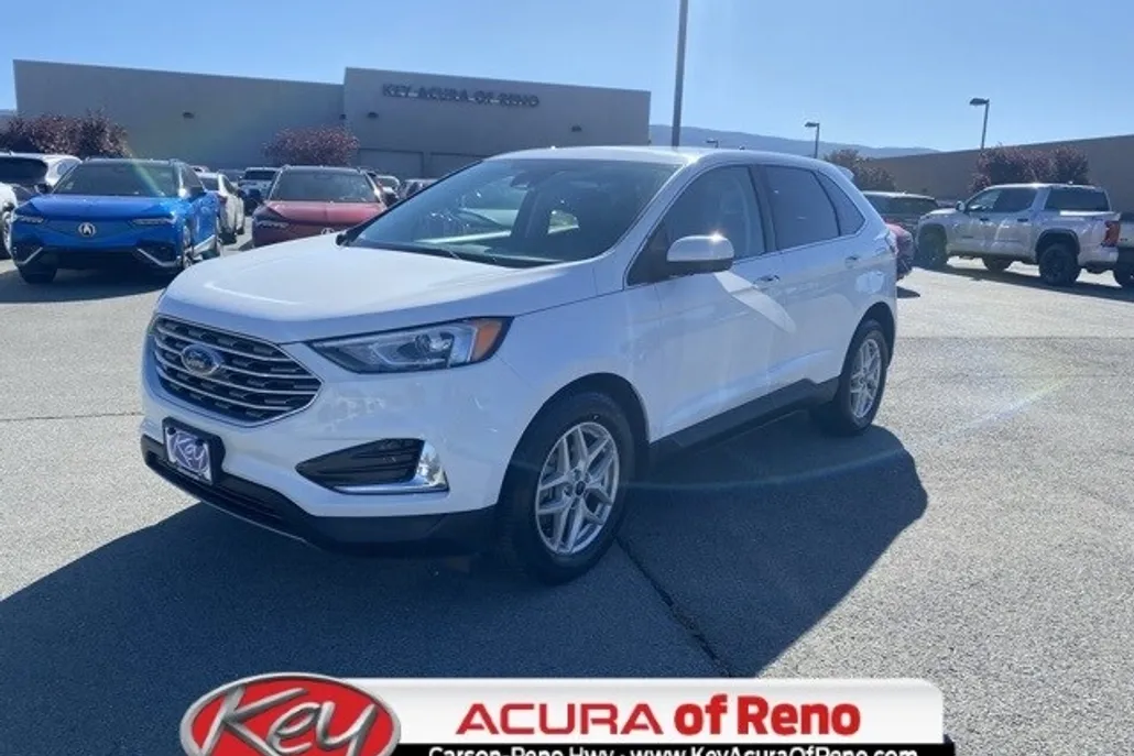 2022 Ford Edge SEL photo 1