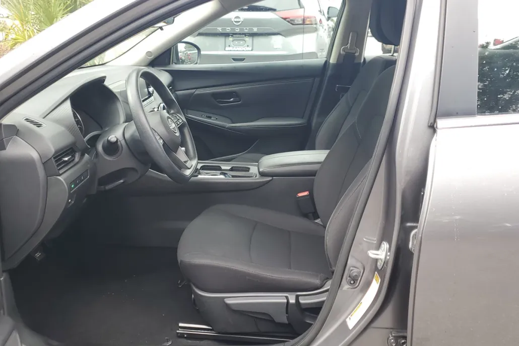 2024 Nissan Sentra S photo 1
