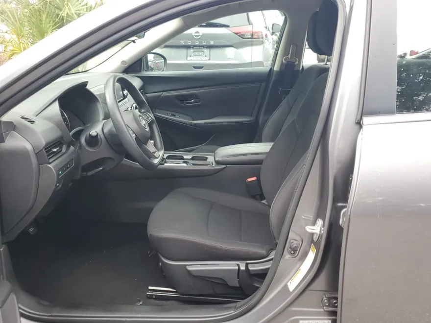 2024 Nissan Sentra S photo 1