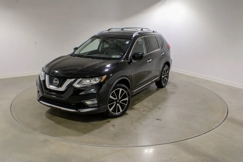 2018 Nissan Rogue SL photo 1