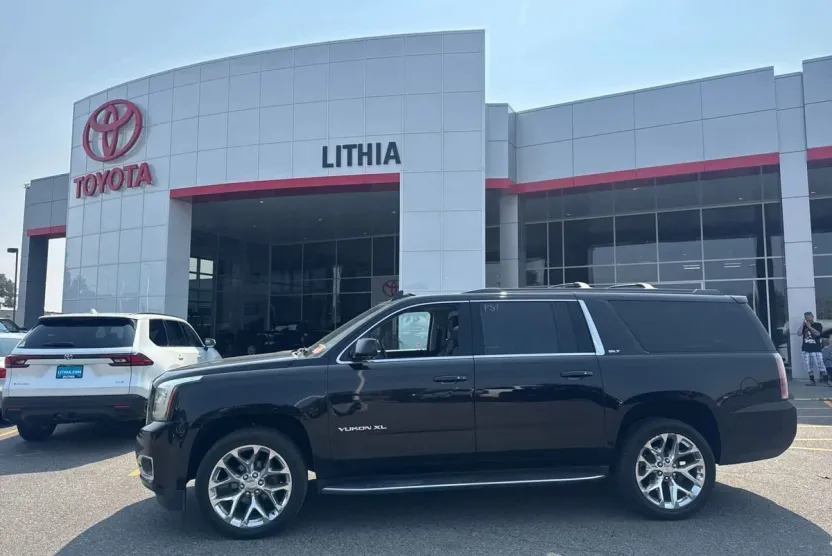 2020 Gmc Yukon XL SLT photo 1