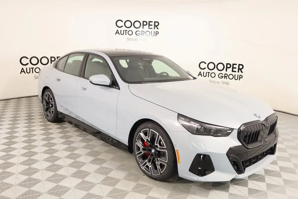2026 Bmw 550e xDrive photo 1
