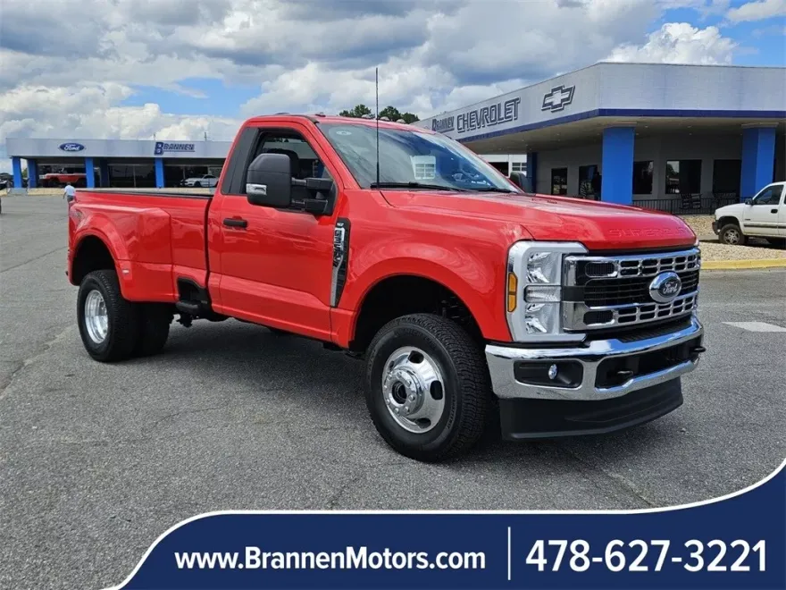 2025 Ford F-350 XLT photo 1