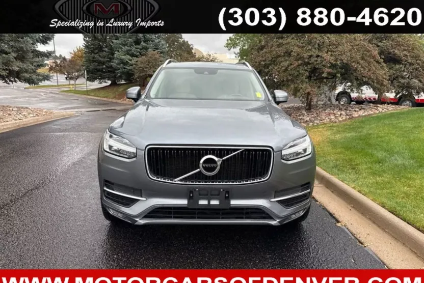 2019 Volvo XC90 T6 Momentum photo 1