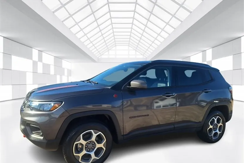 2022 Jeep Compass Trailhawk photo 1