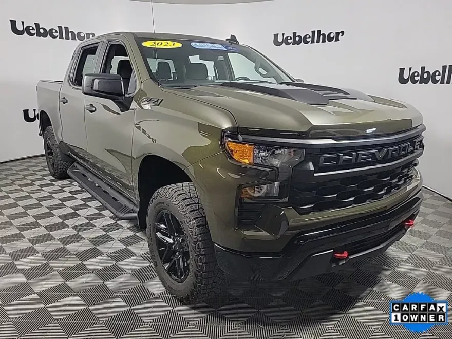 2023 Chevrolet Silverado 1500 Custom Trail Boss photo 1