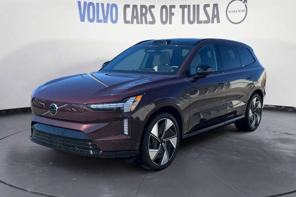 2025 Volvo EX90 Twin Motor Performance Ultra photo 1