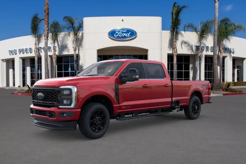 2025 Ford F-350 Lariat photo 1
