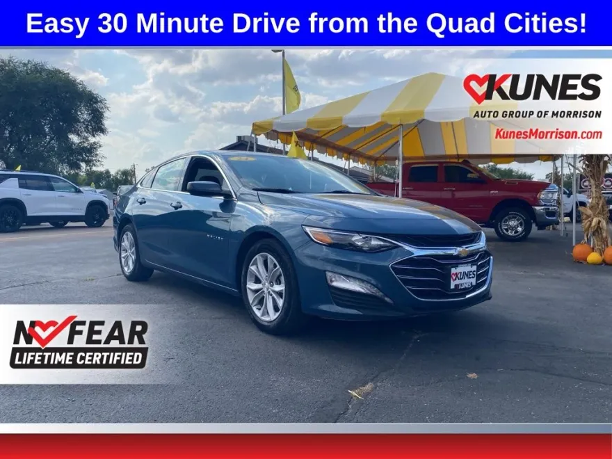 2024 Chevrolet Malibu 1LT photo 1