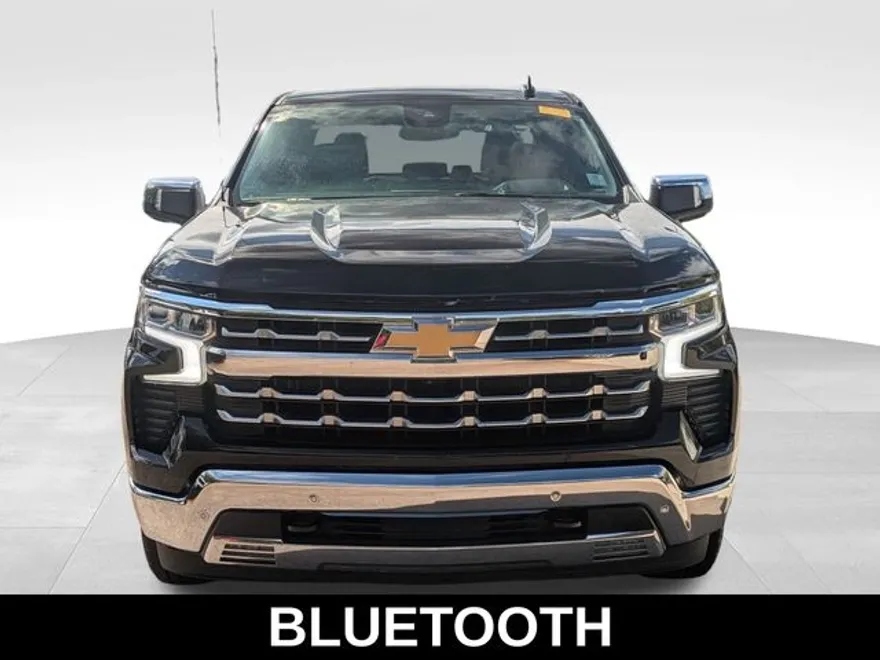 2022 Chevrolet Silverado 1500 LTZ photo 1