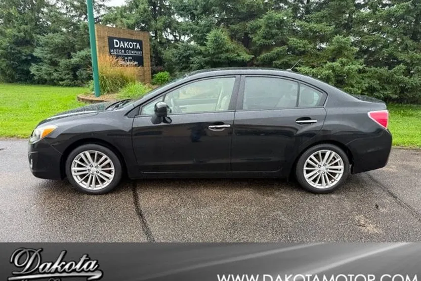 2012 Subaru Impreza 2.0i Limited photo 1