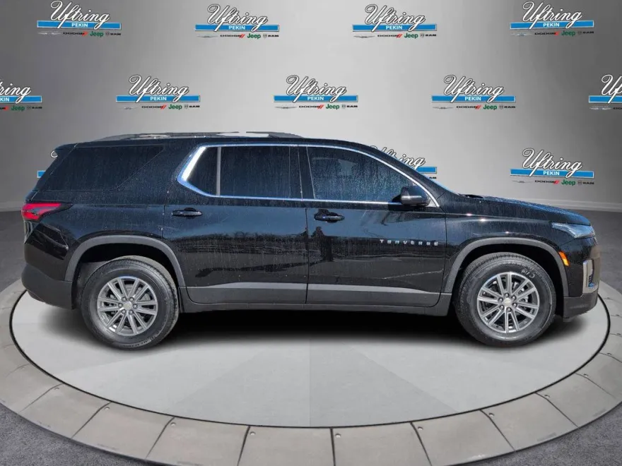 2023 Chevrolet Traverse Leather photo 1