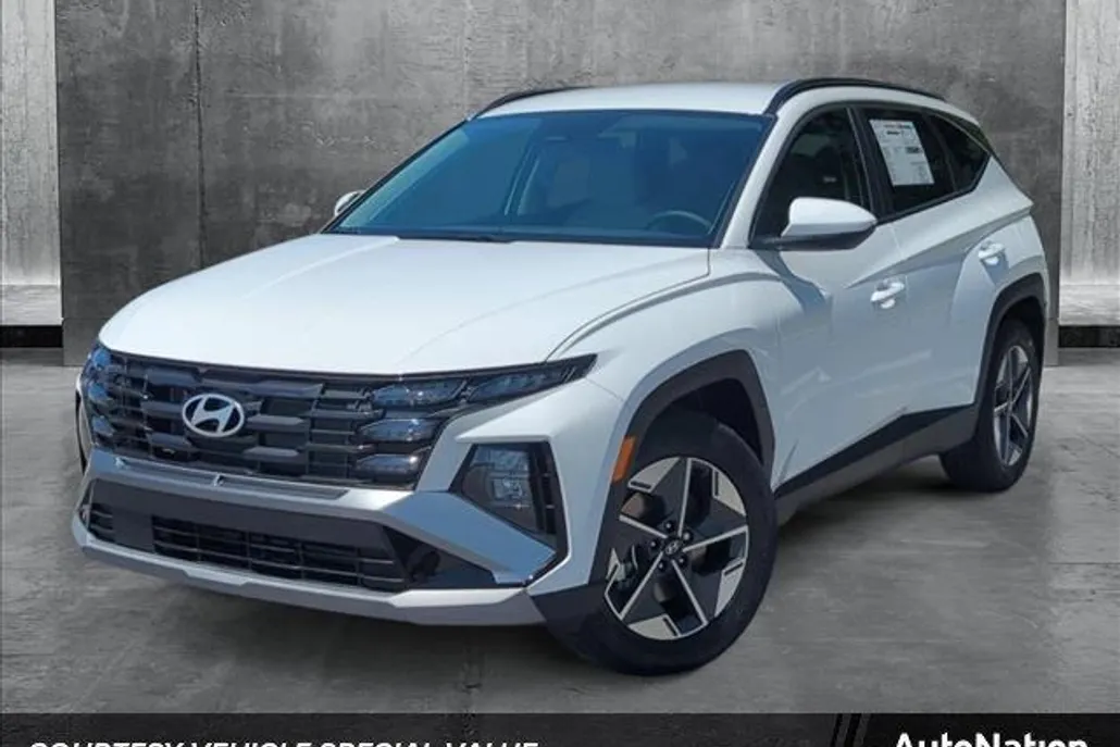 2025 Hyundai Tucson SEL photo 1