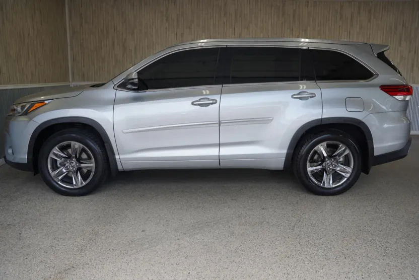 2018 Toyota Highlander Limited Platinum photo 1