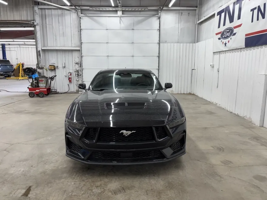 2025 Ford Mustang GT Premium photo 1