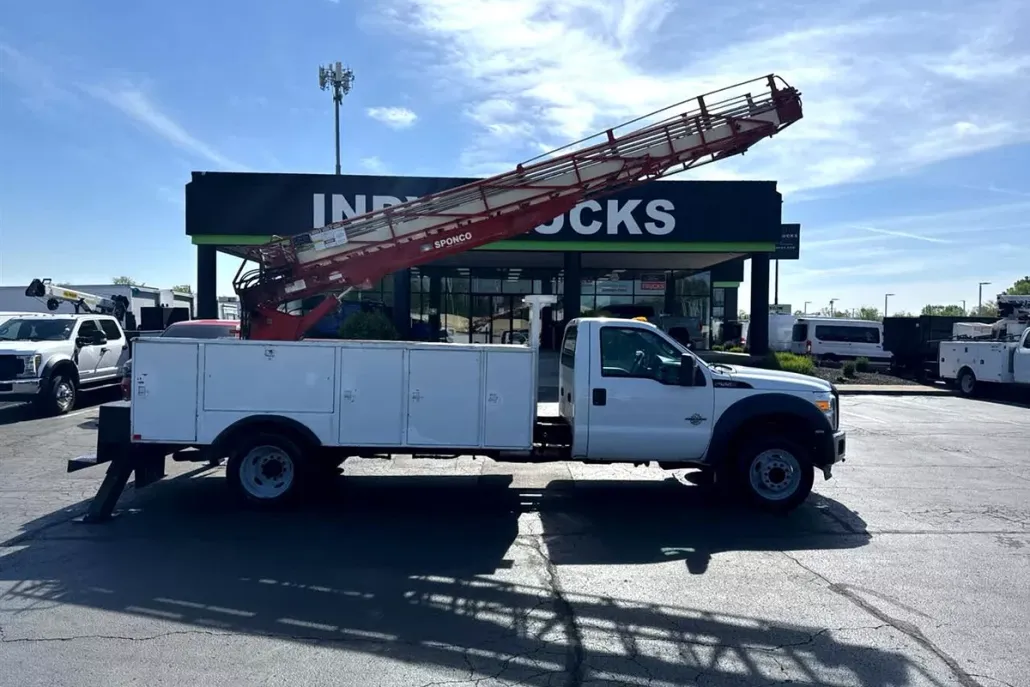 2011 Ford F-550 XL photo 1