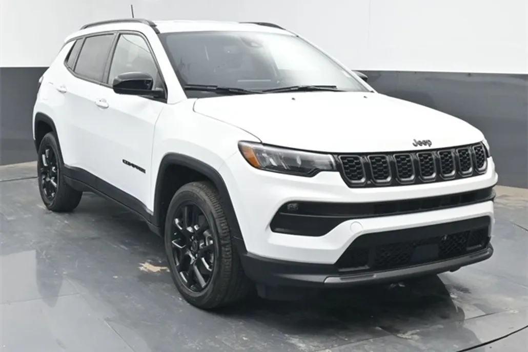 2026 Jeep Compass Latitude photo 1