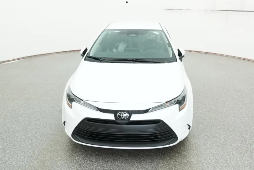 2026 Toyota Corolla LE photo 1