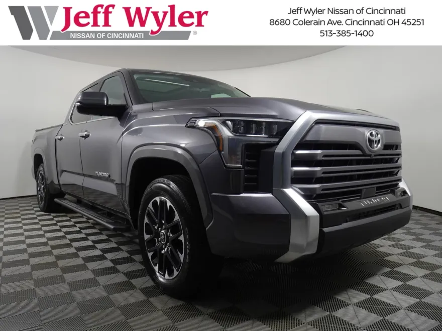 2023 Toyota Tundra Limited CrewMax photo 1