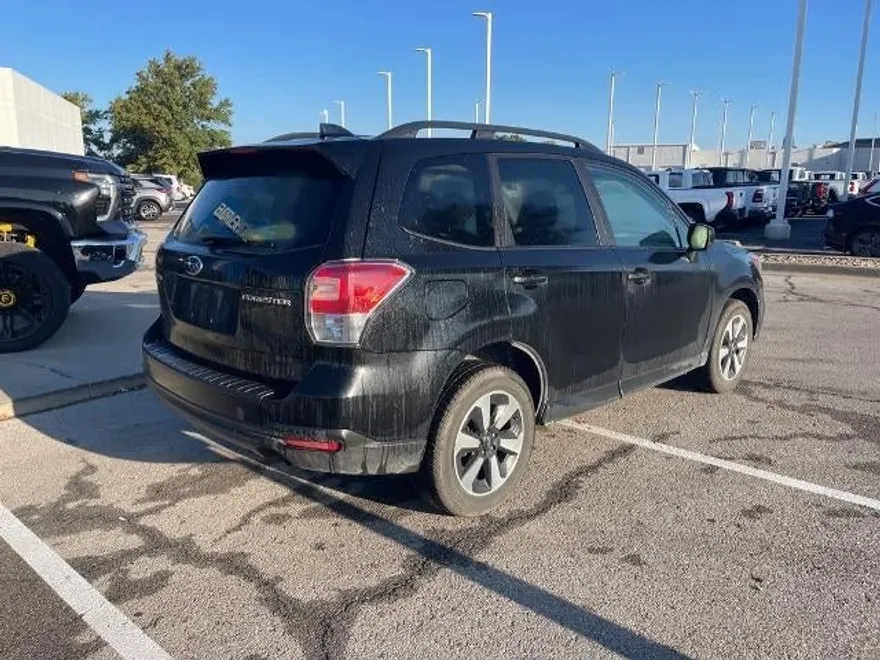 2018 Subaru Forester 2.5i photo 1