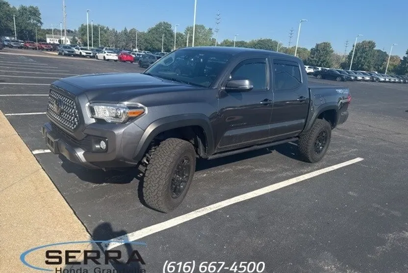 2018 Toyota Tacoma SR5 TRD Pro Sport photo 1