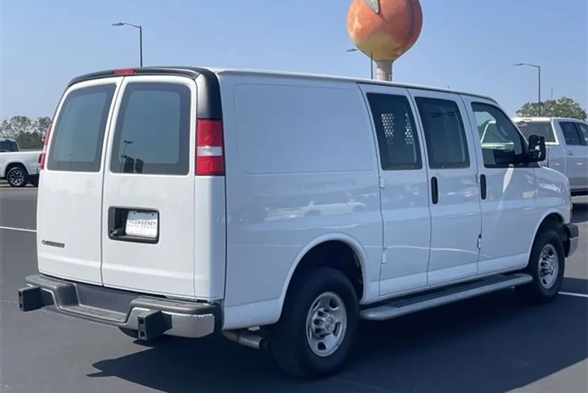 2024 Chevrolet Express 2500 Work Van photo 1