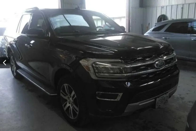 2023 Ford Expedition MAX Limited photo 1