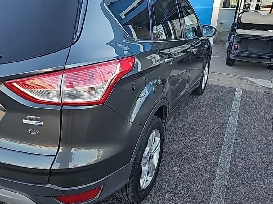 2016 Ford Escape SE photo 1