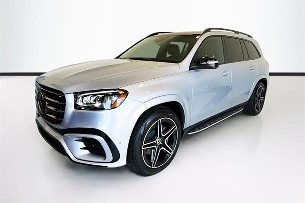 2025 Mercedes Benz GLS 450 4MATIC photo 1