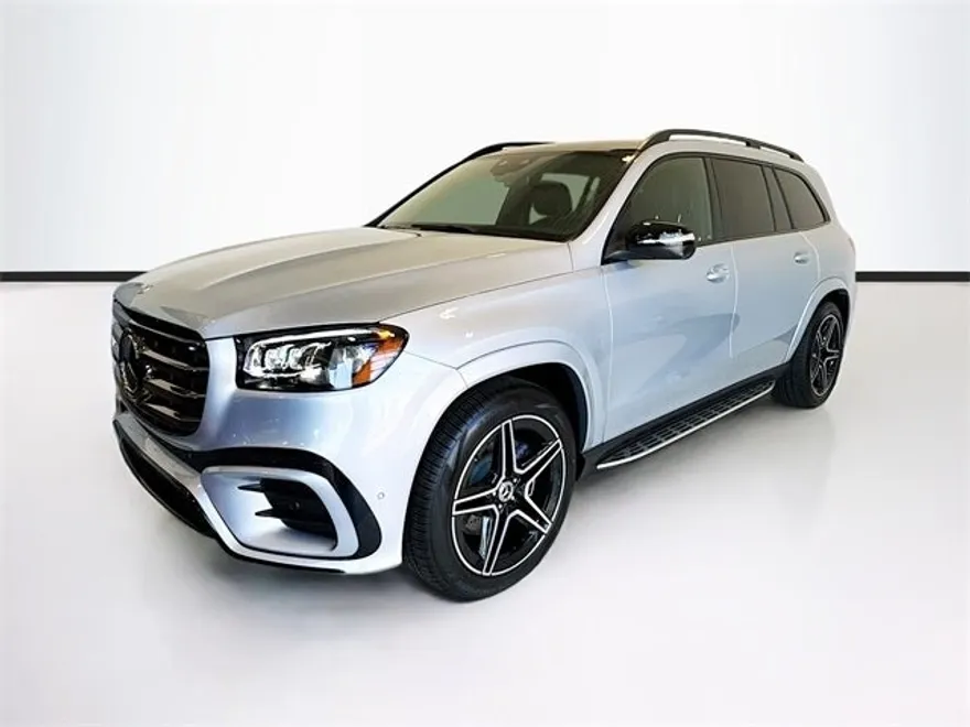 2025 Mercedes Benz GLS 450 4MATIC photo 1