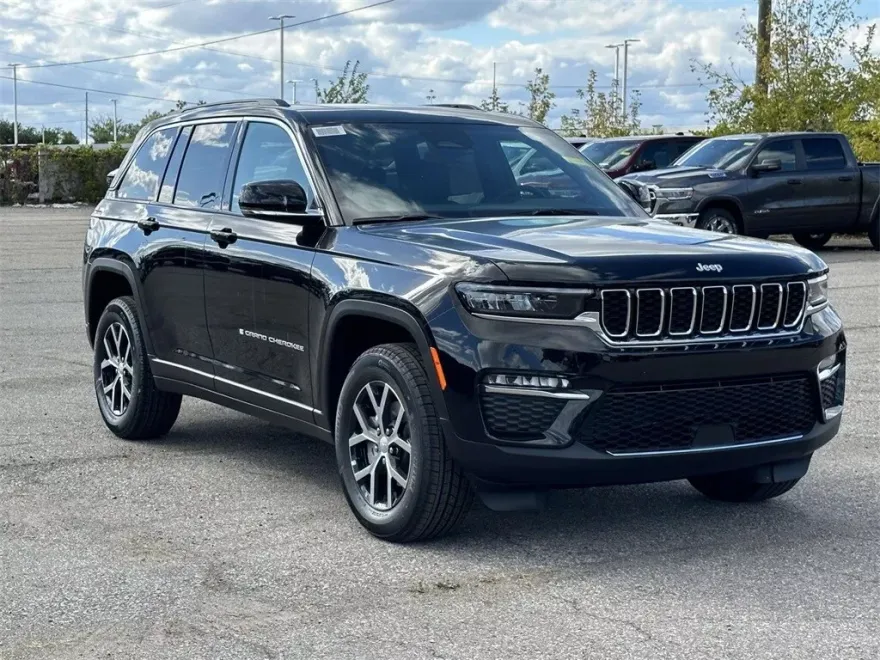 2025 Jeep Grand Cherokee Limited photo 1