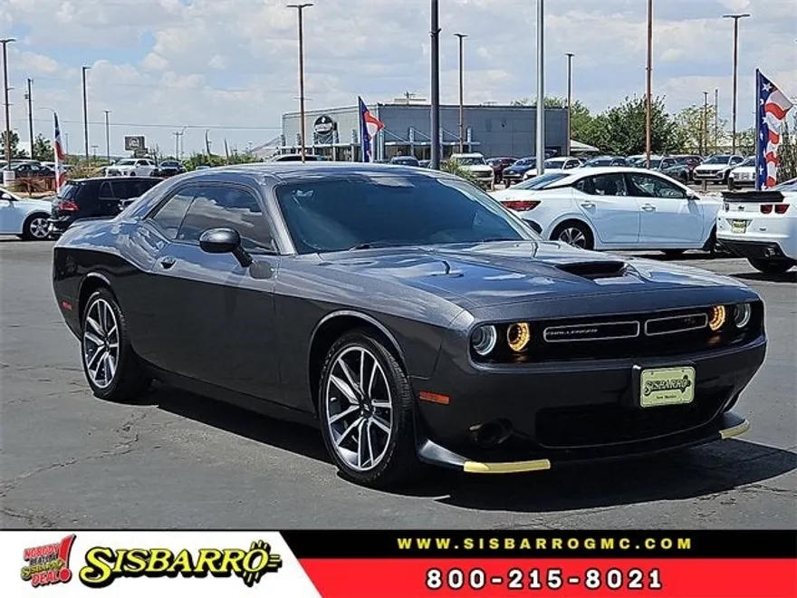 2023 Dodge Challenger R/T photo 1