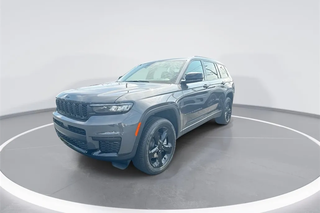 2025 Jeep Grand Cherokee Altitude X photo 1