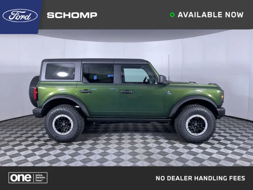 2024 Ford Bronco Black Diamond photo 1