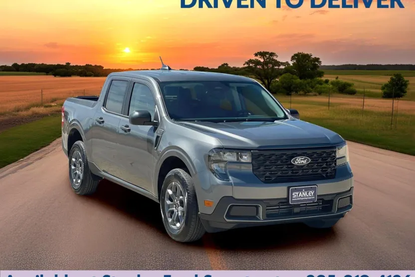 2025 Ford Maverick XLT photo 1