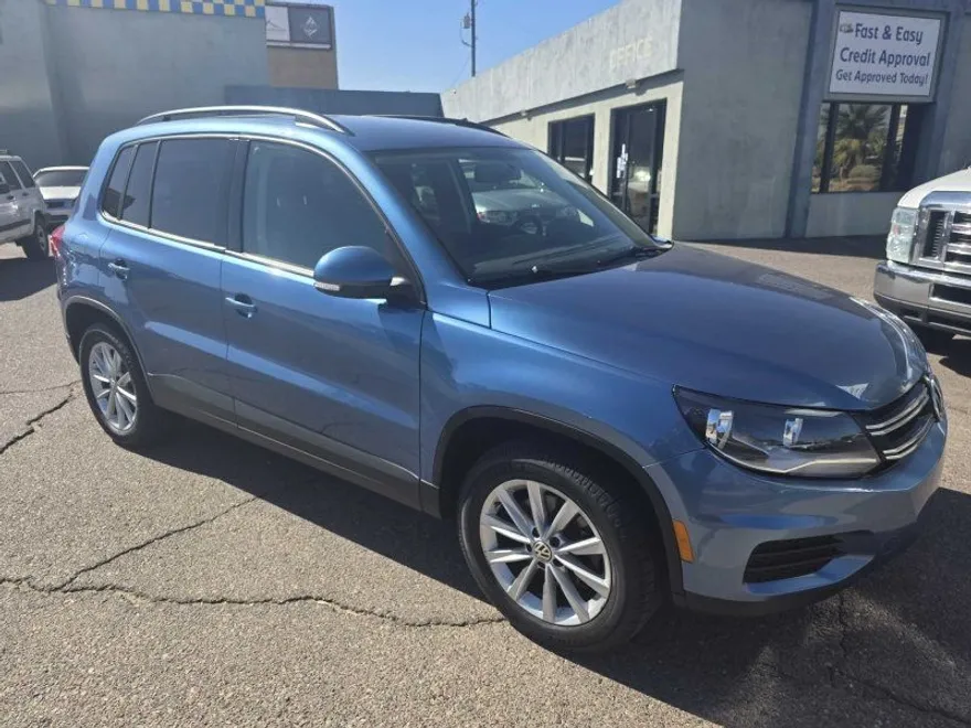 2017 Volkswagen Tiguan S Limited photo 1