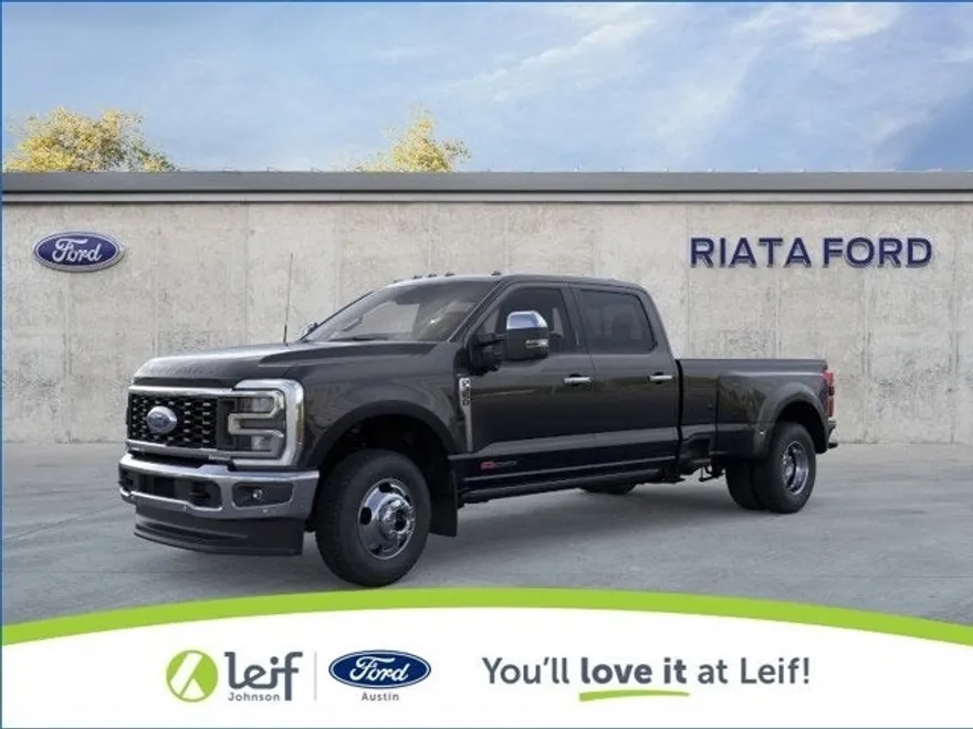 2025 Ford F-350 Lariat photo 1