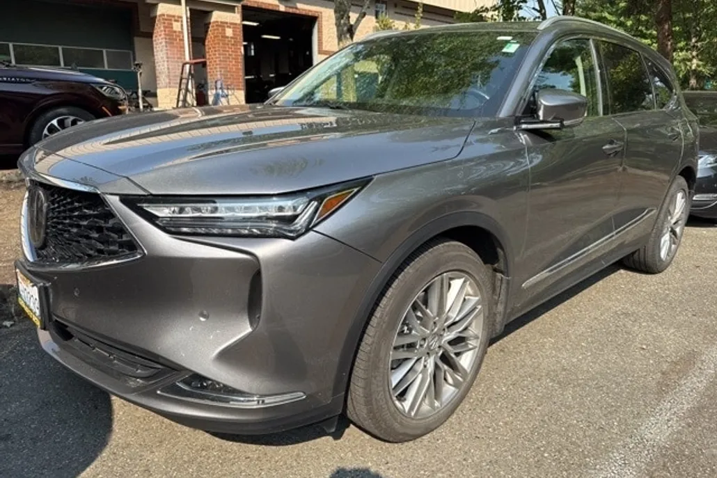 2023 Acura MDX Advance SH-AWD photo 1