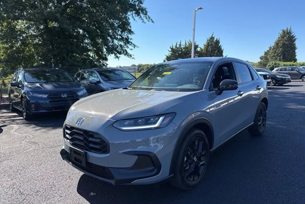2025 Honda HR-V Sport photo 1