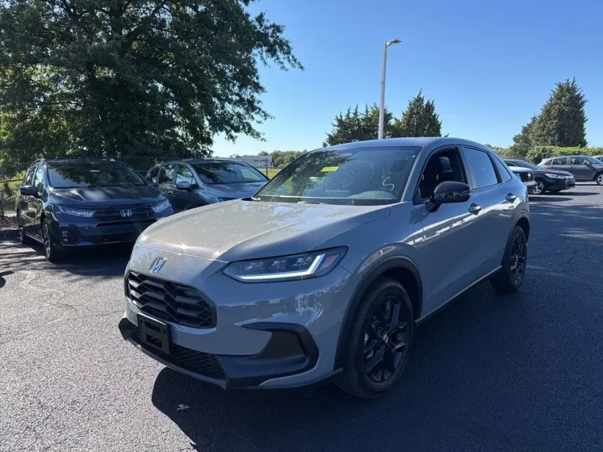 2025 Honda HR-V Sport photo 1
