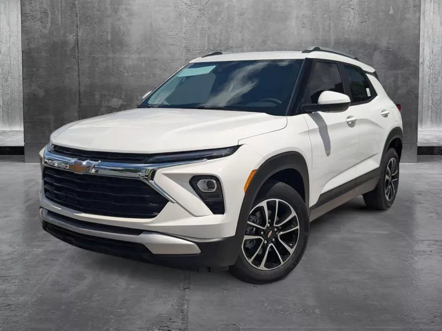 2026 Chevrolet Trailblazer LT photo 1