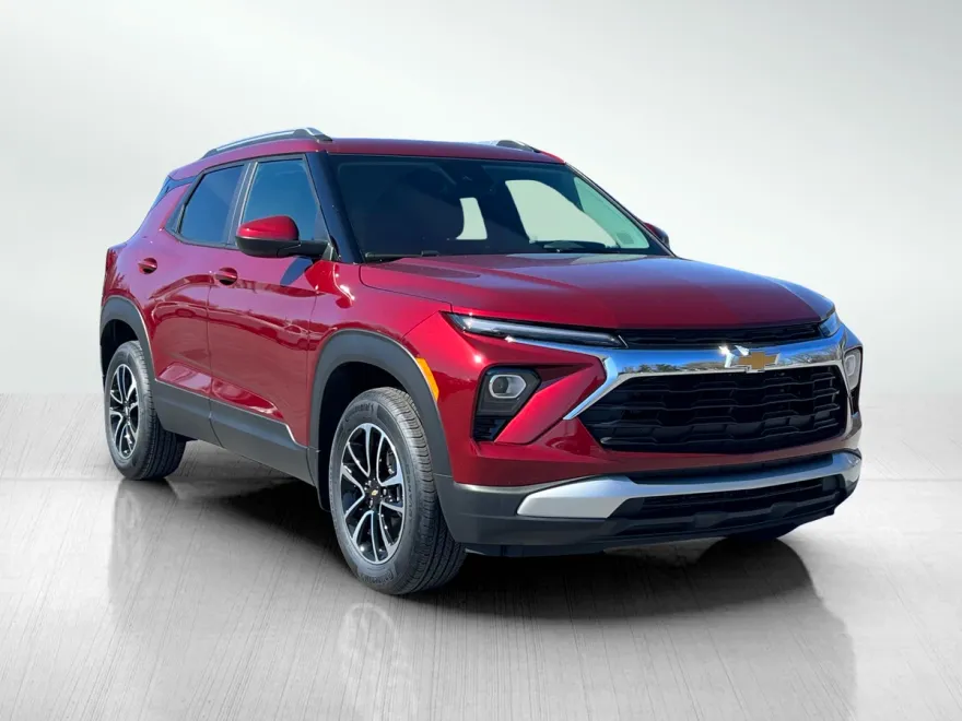 2025 Chevrolet Trailblazer LT photo 1