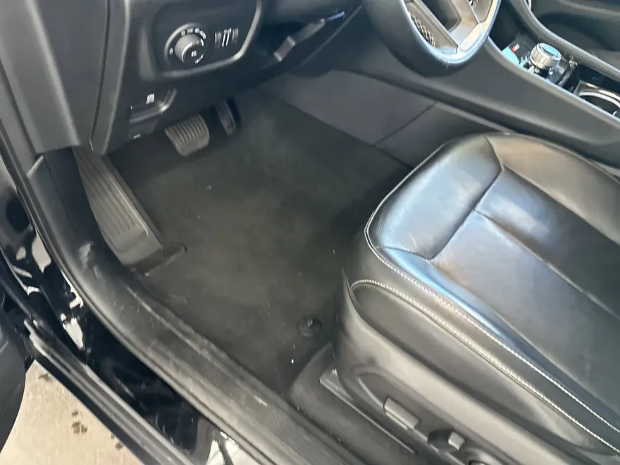2022 Jeep Grand Cherokee Limited photo 1